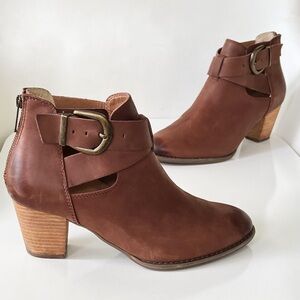 Vionic Brown Leather Heeled Booties Bohemian Ankle Boots Size 9.5